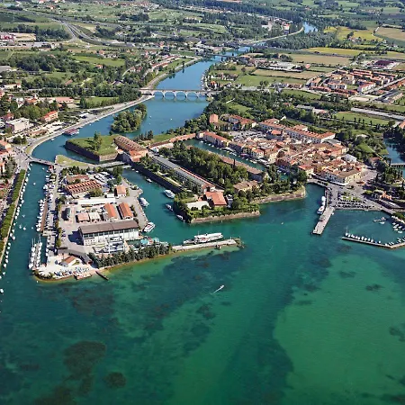La Madonnina Vacation Flats Apartament *